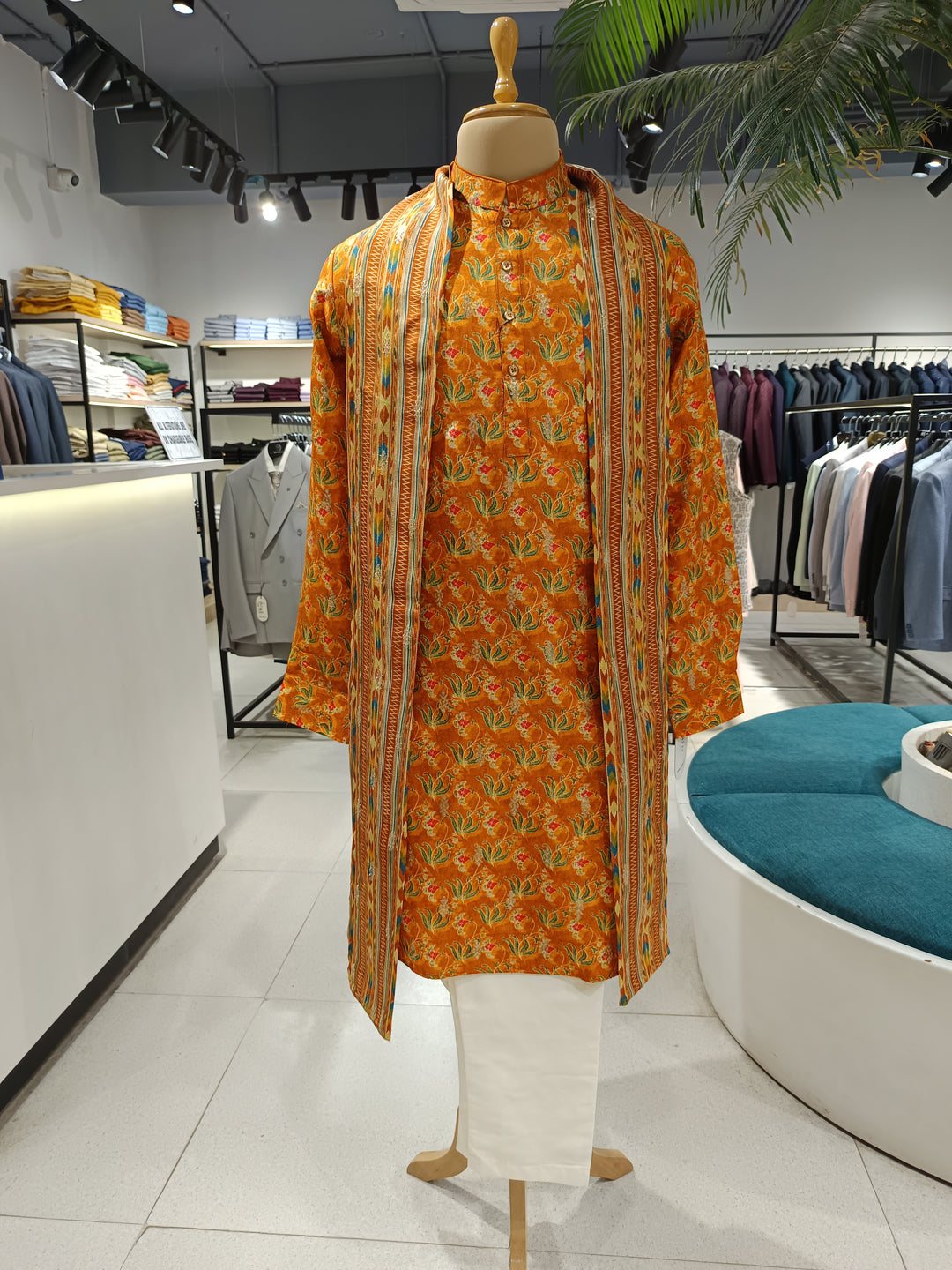 Kurta with trouser with stole
